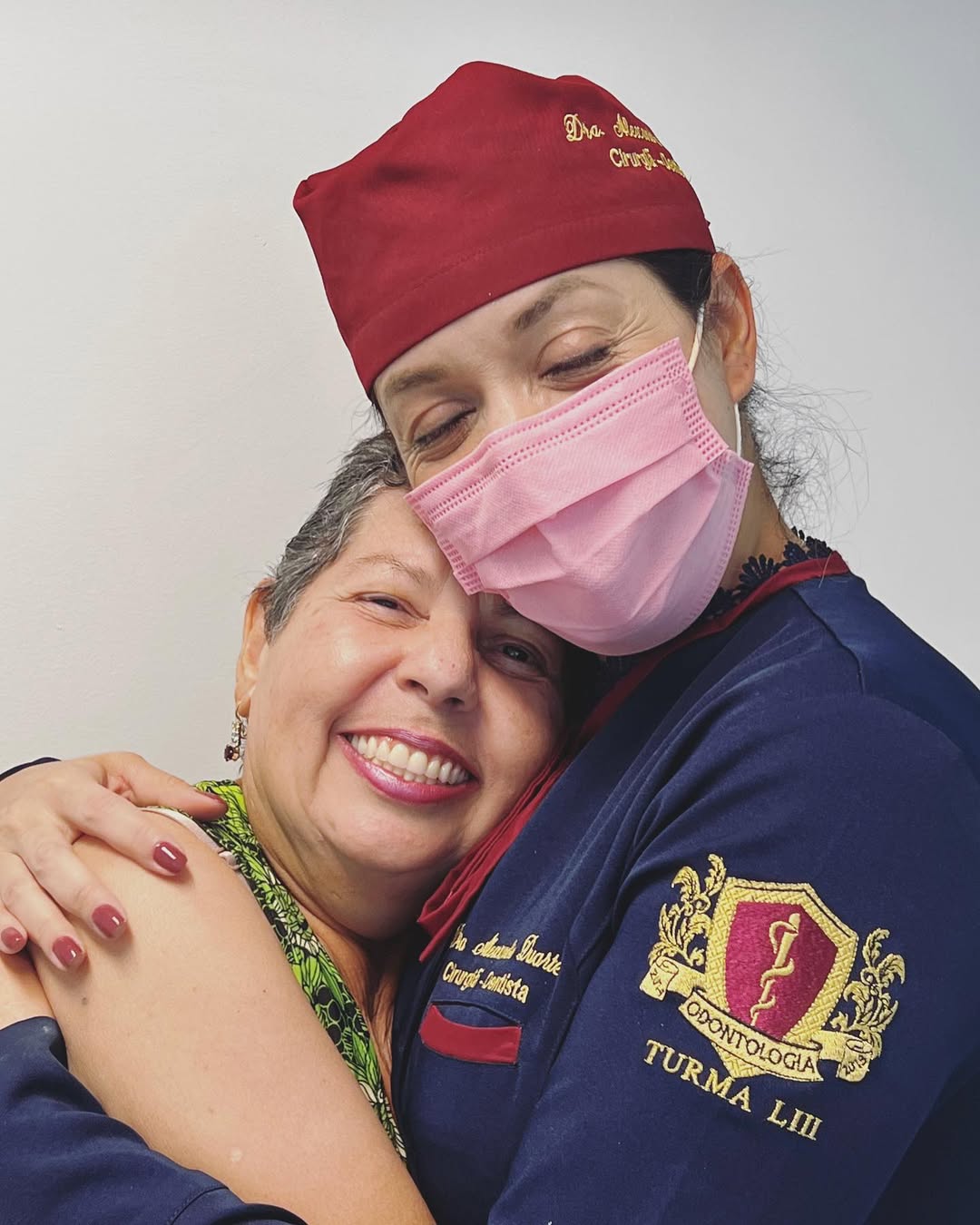 Dra. Alexandra Duarte - Cirurgiã-Dentista Senador Canedo